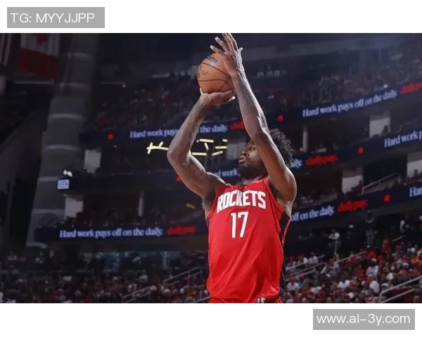 华盛顿表现出色内线强势却外线失准三分球4投0中依然贡献17分5篮板4盖帽